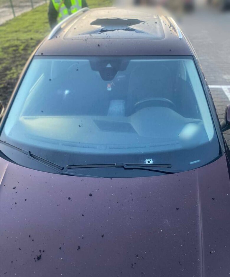 Наслідки ракетної атаки РФ на Київщину: пошкоджено житлові будинки, 1 людина дістала поранення 02