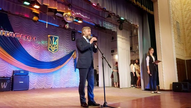 Залишилися в живих: як кури, цукор, клони і Полякова з Винником зберегли депутатам мандати 03 Залишилися в живих: як кури, цукор, клони і Полякова з Винником зберегли депутатам мандати 03