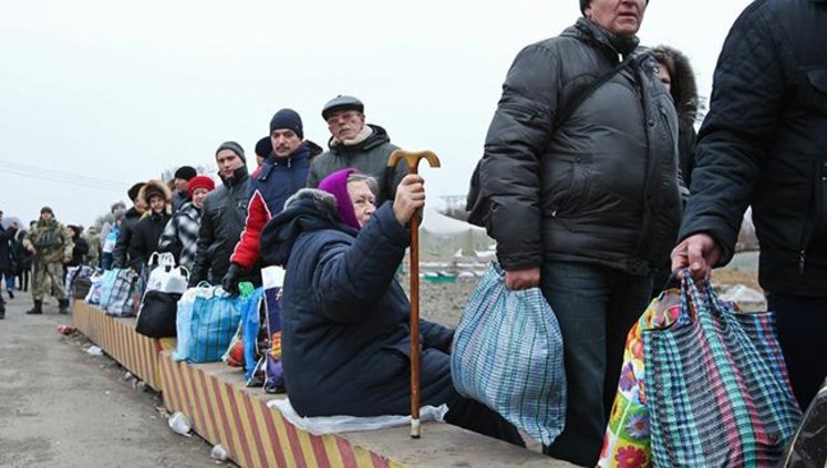 Почти 70% переселенцев нуждаются в жилье, 27% - опасаются выселения из-за невозможности платить за аренду, - Денисова. ВИДЕО