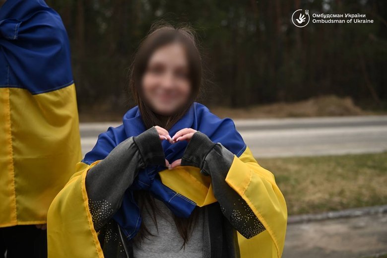 Україна повернула ще сімох дітей із окупації