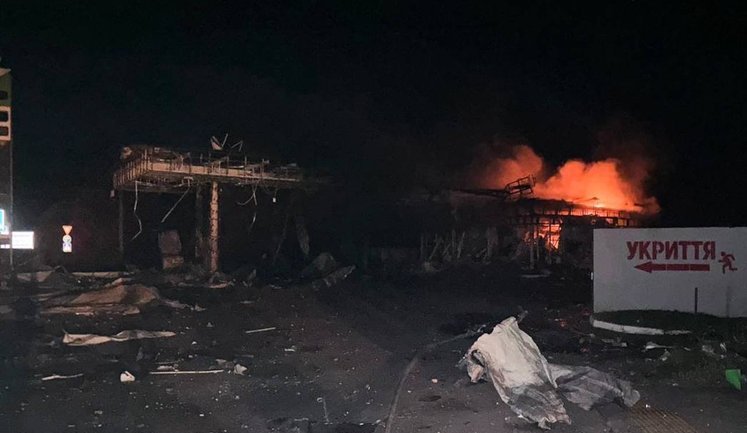 "По АЗС били, б’ють і будуть бути": Російські атаки пов’язані з паливною кризою в самій РФ