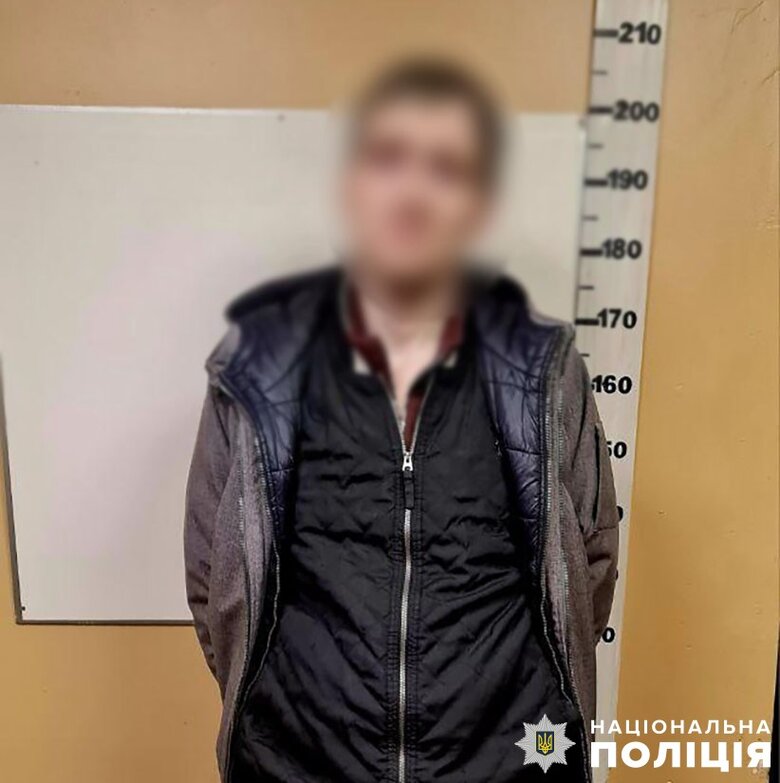 Чоловік у Києві вкрав РЕБ із авто військового