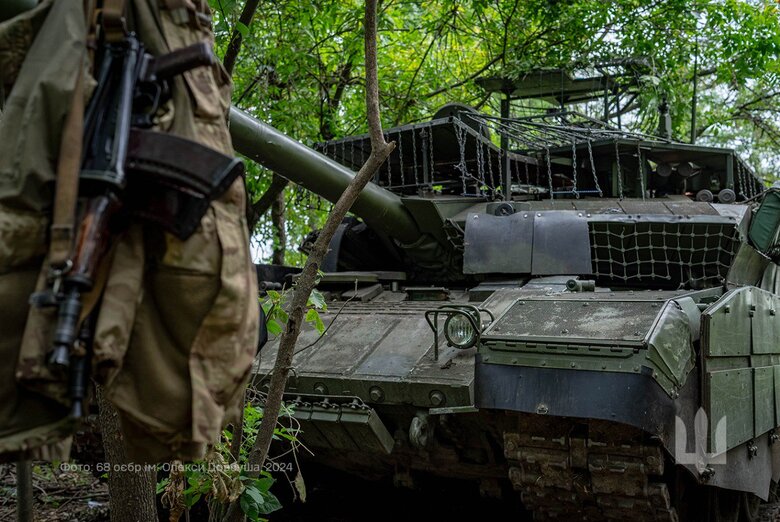 68 бригада захопила російський танк Т-90