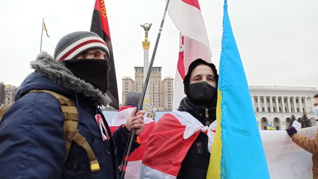 Марш солидарности с Беларусью прошел в центре Киева 10 Марш солидарности с Беларусью прошел в центре Киева 10