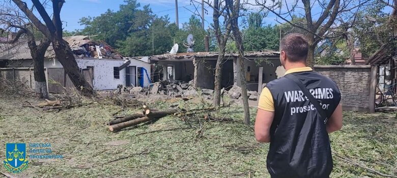 Рашисты обстреляли курортный поселок в Одесской области, погибших и раненых нет, повреждены дома, - прокуратура 02