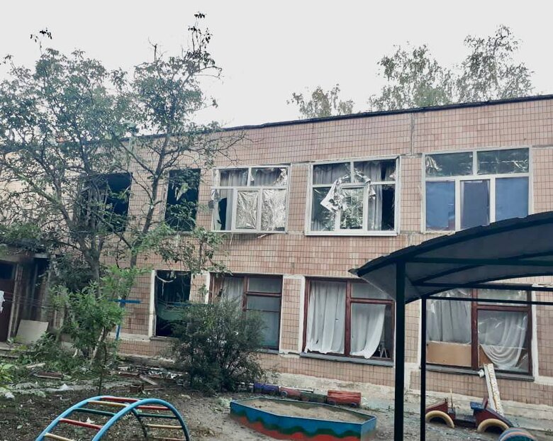 Враг обстрелял Никопольский и Криворожский районы Днепропетровщины, ранена женщина, - Резниченко 03