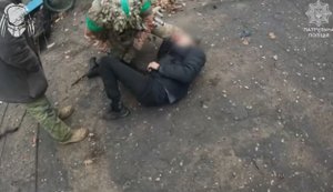 В Константиновке рашисты атаковали дроном мужчину, который возвращался домой с похорон своего брата. ВИДЕО