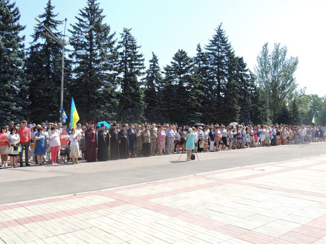 Жителі Торецька відзначили третю річницю визволення міста 17 Жителі Торецька відзначили третю річницю визволення міста 17