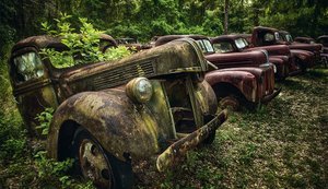 Українці позбавляються від "Жигулів": Які моделі авто списують найчастіше?. ІНФОГРАФІКА
