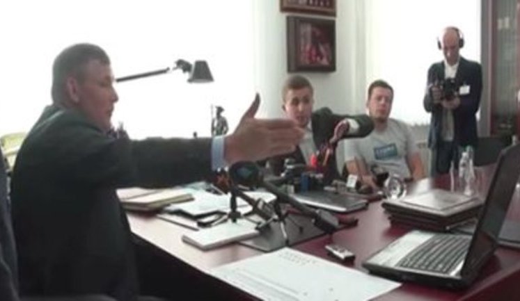 Ви порушували режимну зону. Якби вони застосували зброю, були б питання. У темряві вас погано видно", - Гелетей про генпрокурорське весілля з нападом на журналістів. ВIДЕО