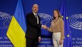 Шмигаль провів зустріч із Мецолою. Обговорили транспортний безвіз