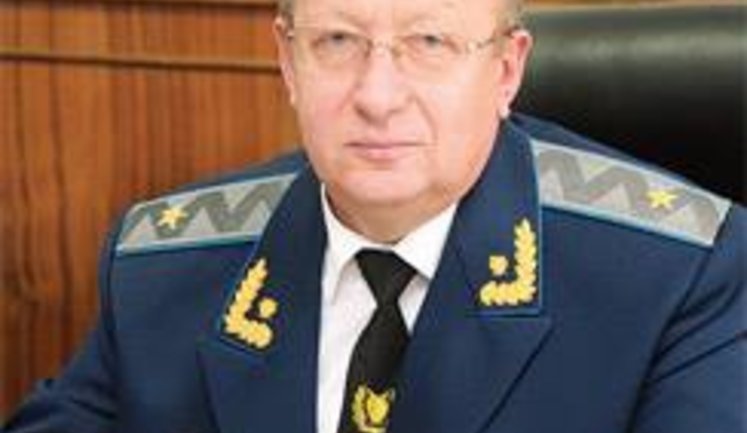 Prosecutors-grafters Shapakin and Korniiets keep having their salaries and supplementary benefits accounted thanks to Huzyr