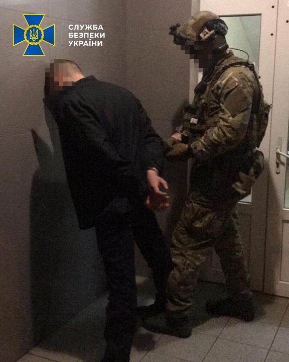 Затримано шістьох учасників угруповання, яке налагодило контрабанду наркотиків із країн Латинської Америки і Європи та їхній збут на Київщині, - СБУ 10