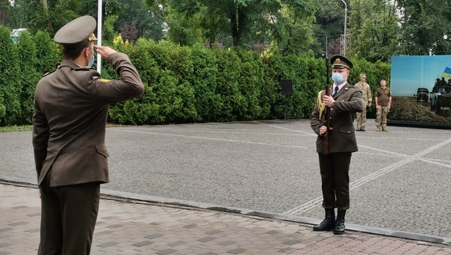 С погибшим в зоне ООС военным медиком Юрием Письменным простились в Днепре 08