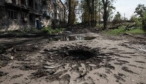 Chasiv Yar destroyed by Russians: burnt buildings, shell craters and ruins. PHOTOS