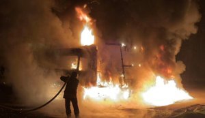 РФ обстріляла Нікопольщину та Синельниківський район: пожежа та пошкоджена інфраструктура. ФОТОрепортаж