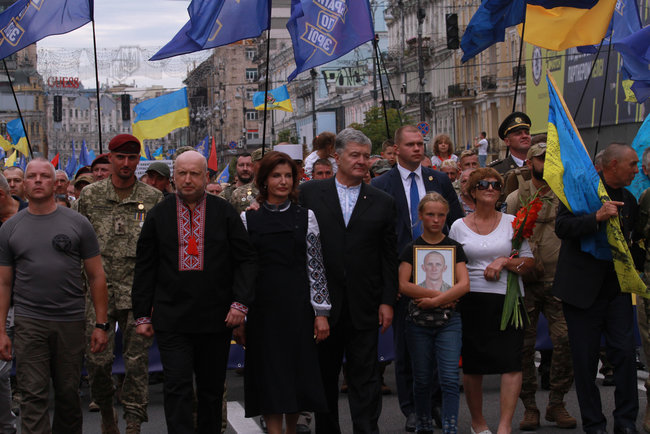 Марш захисників України відбувся в центрі Києва 04