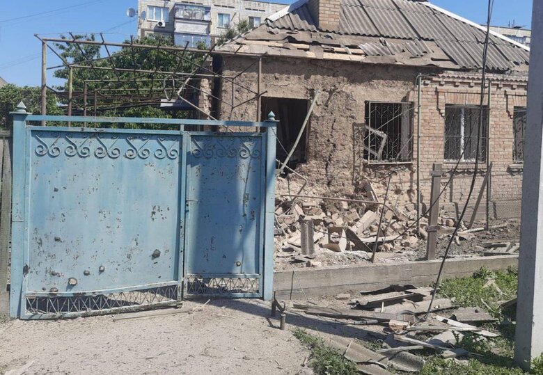 Упродовж 1 червня росіяни атакували з важкої артилерії Нікопольський район Дніпропетровщини 03