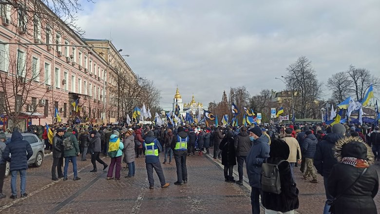 Печерський суд обирає запобіжний захід Порошенку 21