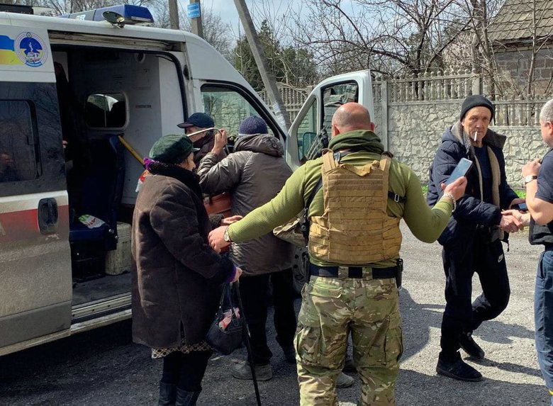 Из Марьинки эвакуированы 30 человек, - Нацполиция 01