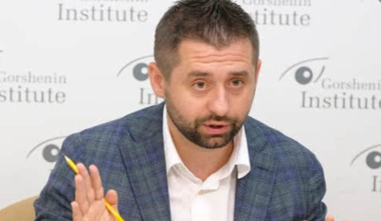 Рада розгляне призначення чотирьох нових міністрів у середу, – Арахамія (оновлено)