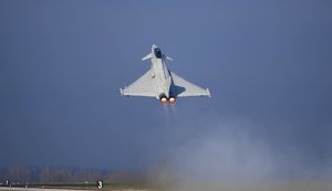 ВВС Великобритании беспрецедентно увеличили интенсивность патрулирования у границ РФ, - СМИ