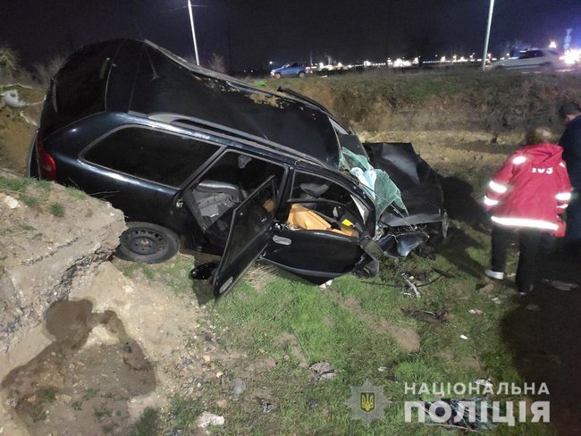 Унаслідок ДТП на Миколаївщині загинула 20-річна дівчина, - Нацполіція 01