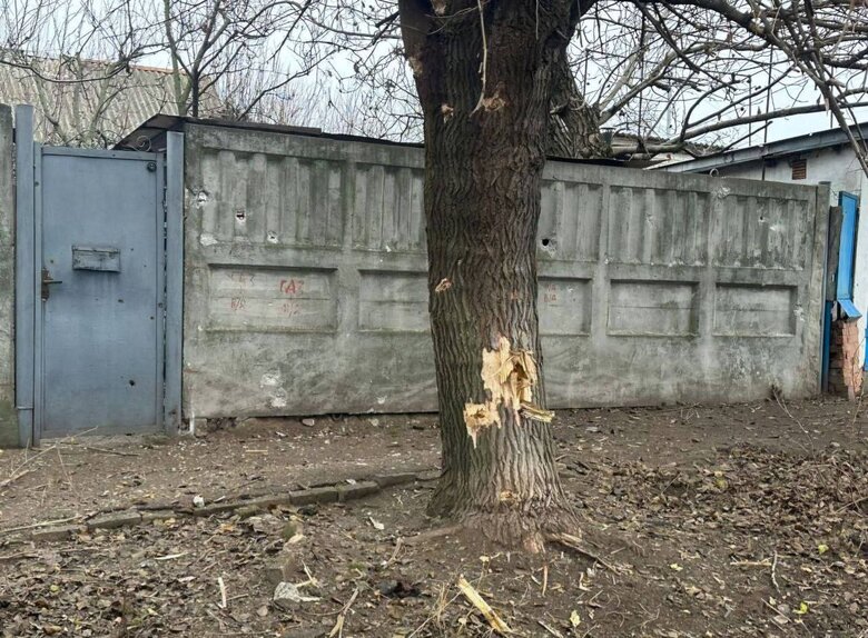 Наслідки російських обстрілів Нікопольщини 23 грудня