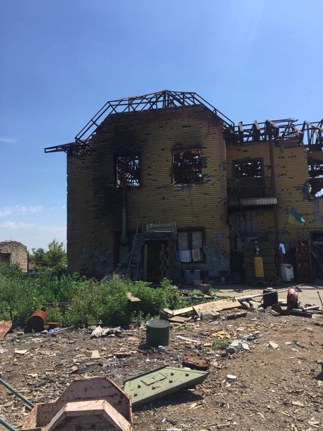 Жизнь в мертвых Песках под Донецком 17