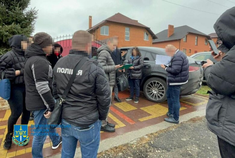Загрязнили землю трупами животных на Днепропетровщине