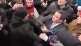 "Громадяни, схаменіться!", - Аброськін про напад мітингувальників на главу поліції Київської області Ценова. ВIДЕО