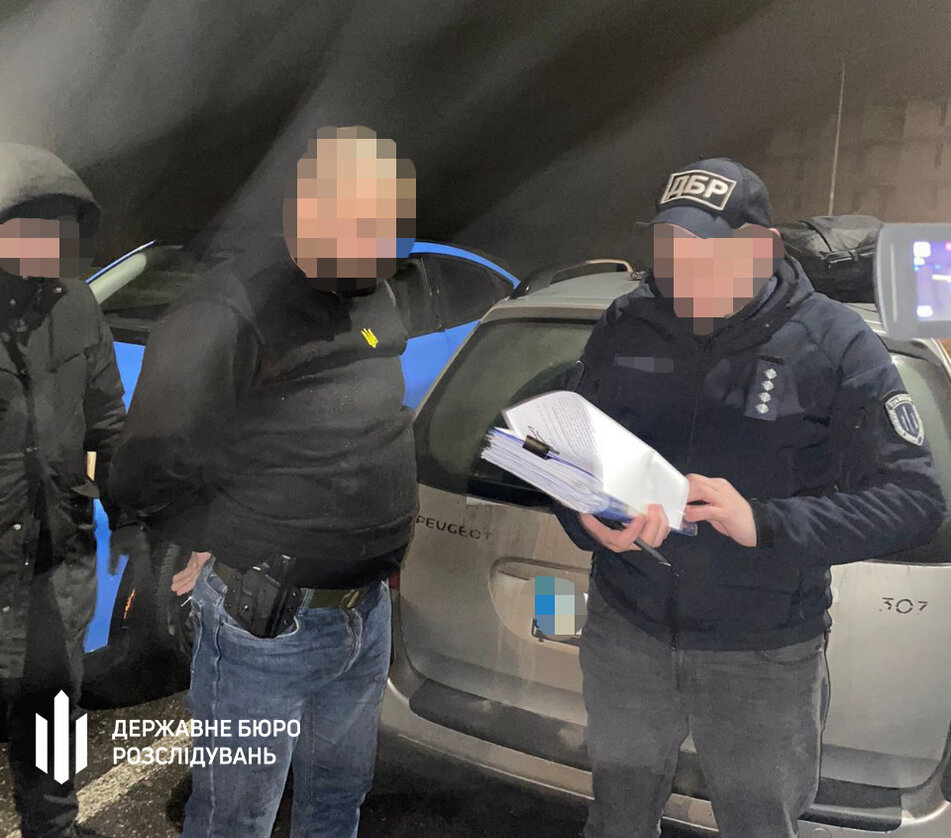 ДБР викрило схему заробітку на мобілізації в Миколаївському ТЦК