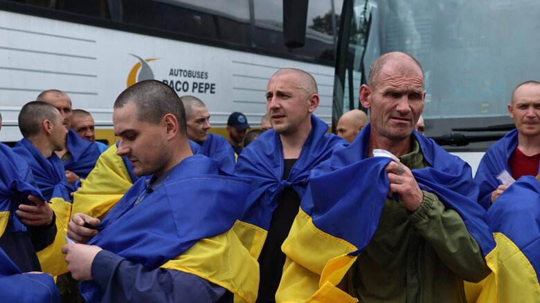 On 24 May, another 307 Ukrainian servicemen returned to Ukraine from Russian captivity.