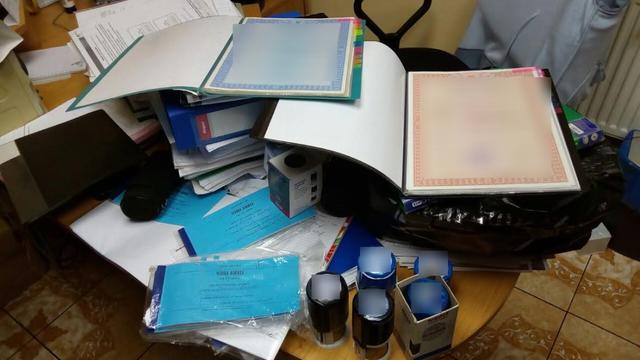 Податківці ліквідували центр мінімізації митних платежів з обігом близько 200 млн грн 01