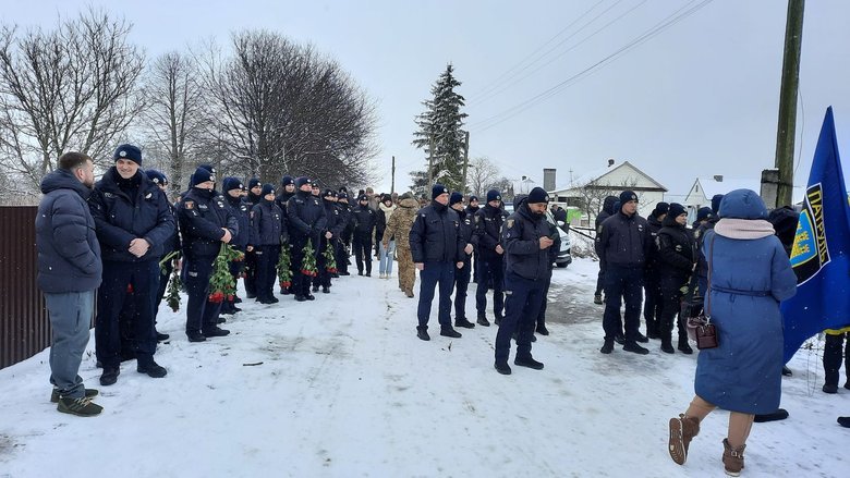 На Волині поховали загиблу у Львові поліцейську Вікторію Шпильку