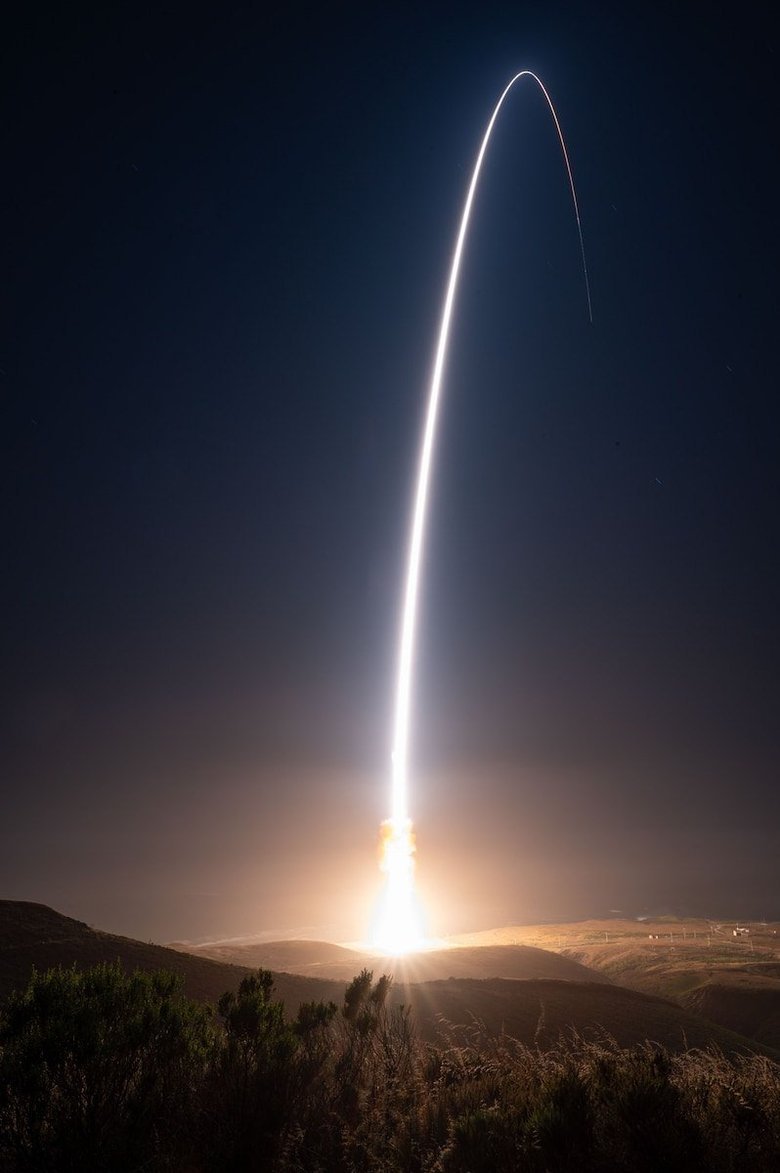 США испытали межконтинентальную ракету Minuteman III