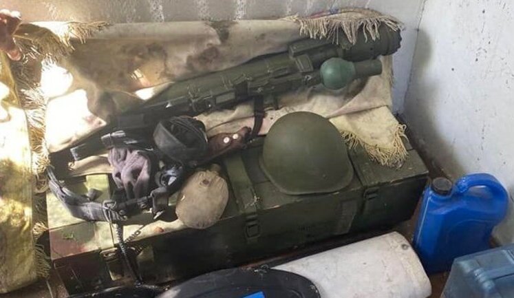 Схрон росіян зі зброєю та боєприпасами виявили в будинку на Макарівщині. ФОТО