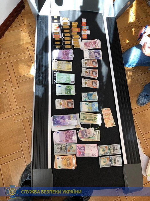 СБУ блокировала механизм финансирования ДНР владельцами сети аптек 01