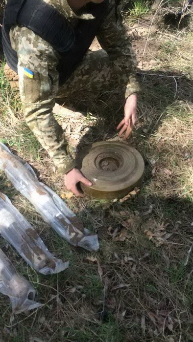 Два арсенали зброї і боєприпасів знайдено на Дніпропетровщині 03 Два арсенали зброї і боєприпасів знайдено на Дніпропетровщині 03