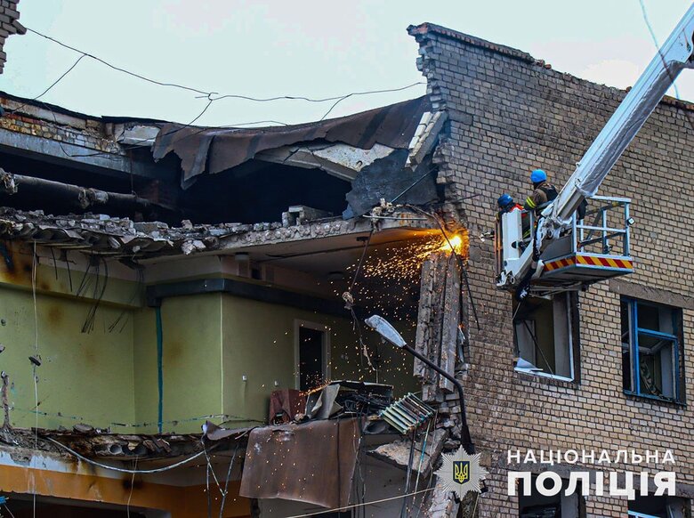 Лікарня у Селидовому після ворожих ракетних ударів 04