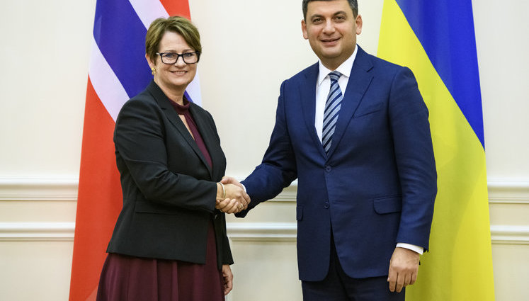 Альтернативою проекту "Північний потік-2" може стати спільне управління українською ГТС, - Гройсман на зустрічі з главою парламенту Норвегії Трьоен