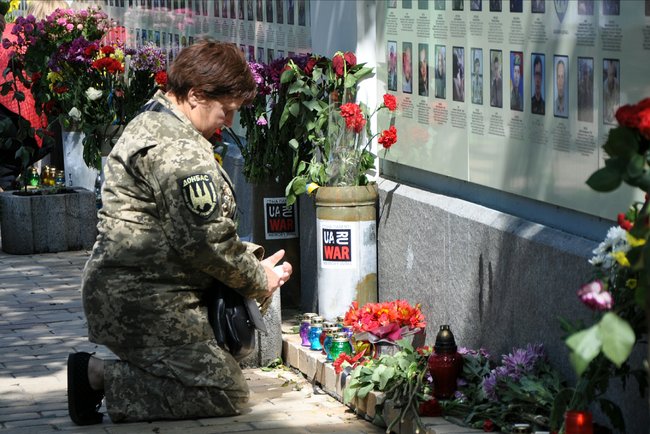 Матері загиблих захисників України пройшли центром Києва 02