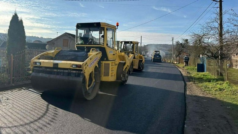 В Україні вперше ремонтують дорогу за німецькою технологію NovoCrete