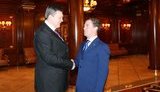Янукович и Медведев: Кремль готов на газовые уступки, если россиянам вернут утраченные акции украинских предприятий. ФОТОрепортаж