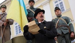 Годовщина Ноябрьского чина: во Львове воспроизвели события 1918 года. ФОТОрепортаж