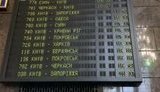 В Україні відновили рух поїздів: черги до кас, напівнадягнуті маски і стовпотворіння на виході. ВІДЕО+ФОТОрепортаж