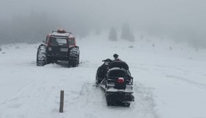 Чоловік хотів незаконно перетнути кордон у засніжених Карпатах, але заблукав: прикордонники врятували порушника, - ДПСУ. ФОТОрепортаж