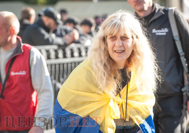 Наметове містечко під ВР, Савченко в стилі мілітарі, анекдот Березенка і напівпорожня сесійна зала, - день 17 жовтня в Раді і біля неї 01