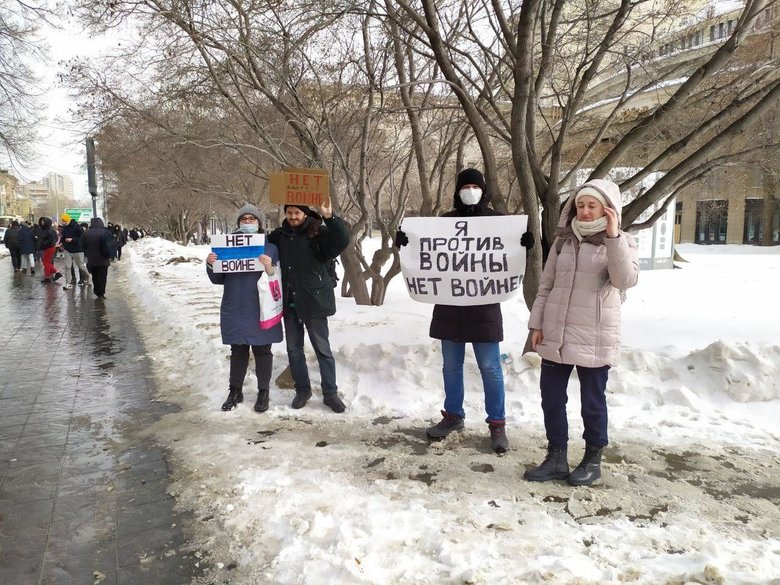 Протесты в России против войны: задержали почти 700 человек 05