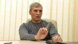 Руслан Кошулинський: "Російською мовою відрізають вуха, носи, геніталії, катують твоїх друзів. Хоча б заради цього: відійди від неї!"